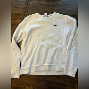 Nike White Crew Neck (Medium)